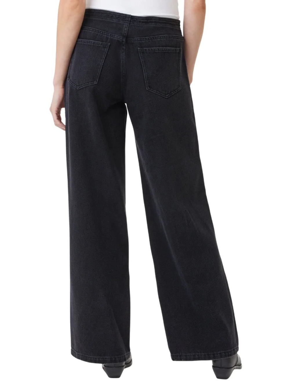 Wide leg jeans